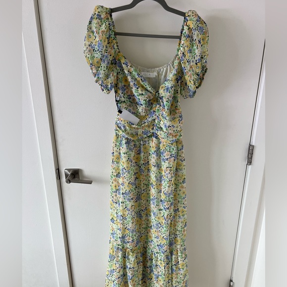Astr Dresses & Skirts - ASTR the label Irma dress yellow green floral size M